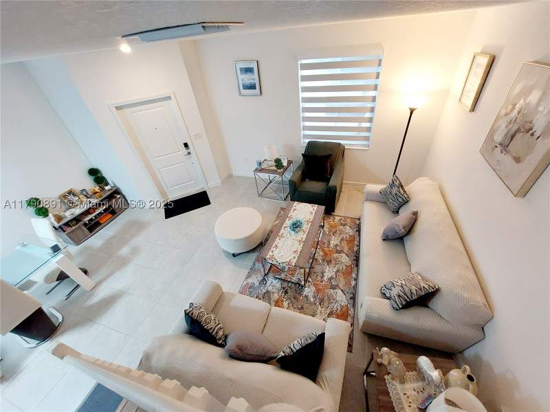 3 bedroom Townhouse at 12234 NW 23rd Path, Golf Park Sec 1, Miami — photo 4