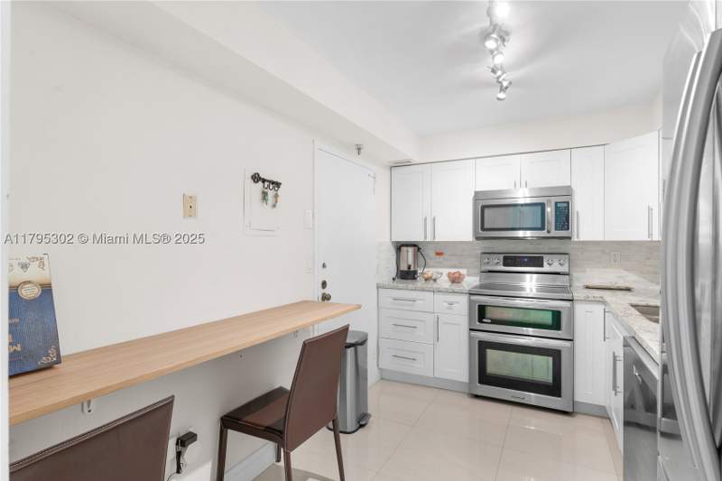 1 bedroom Condominium at 9511 Collins Ave 301, 9500 OCEANS CONDO, Surfside — photo 3