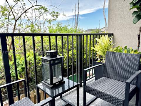8175 NW 104th Ave 21, Doral FL - photo 24 of 36