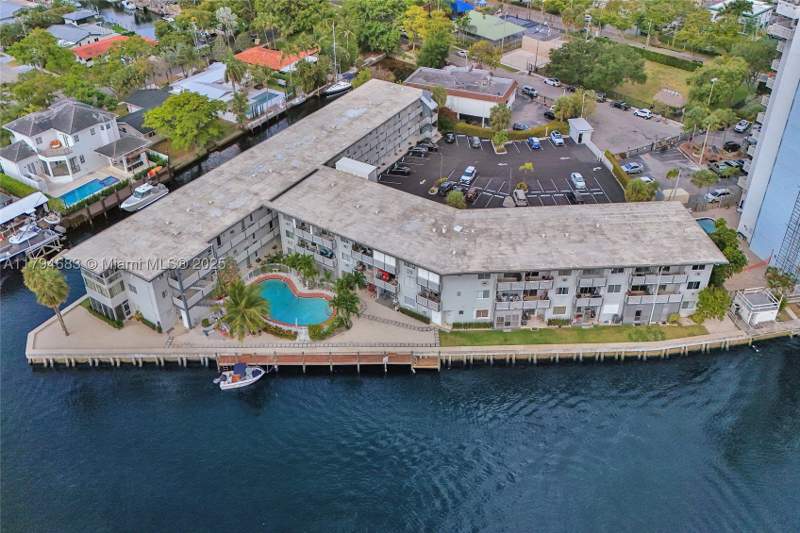 1 bedroom Condominium at 13105 Ixora Ct 319, Keystone Arms Condo, North Miami — photo 3