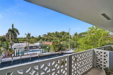 13105 Ixora Ct 319, North Miami FL - photo 6 of 32