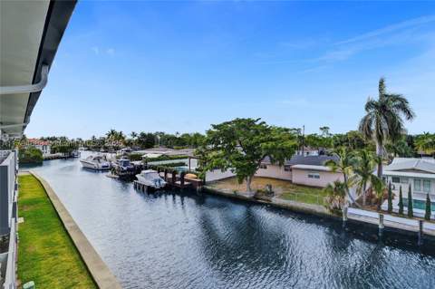 13105 Ixora Ct 319, North Miami FL - photo 8 of 32