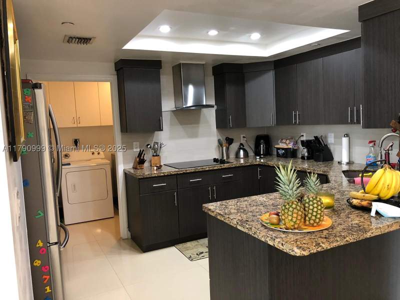 3 bedroom Condominium at 9725 NW 52nd St 407, Doral House Condo No 3, Doral — photo 3