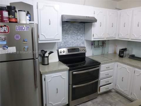 2801 NE 183rd St 1507W, Aventura FL - photo 8 of 24