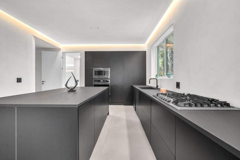 4 bedroom SingleFamilyResidence at 120 NE 25th Street, Park Place, Miami — photo 5