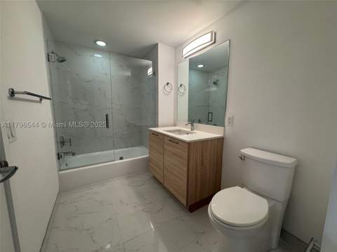16385 Biscayne Blvd 1806 +1 parking, North Miami Beach FL - photo 13 of 24