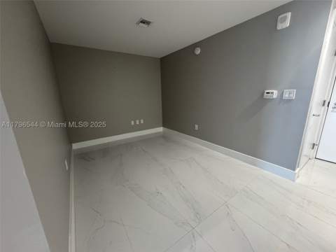 16385 Biscayne Blvd 1806 +1 parking, North Miami Beach FL - photo 14 of 24