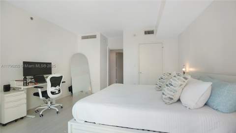 55 SE 6th St 1804, Miami FL - photo 10 of 22