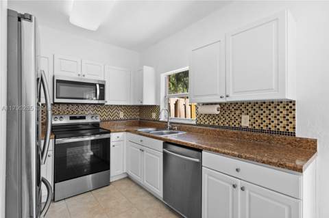 4139 NE 26th St, Homestead FL - photo 17 of 25