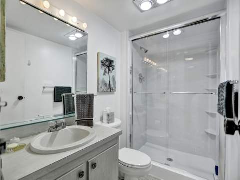 100 Bayview Drive 1125, Sunny Isles Beach FL - photo 13 of 31