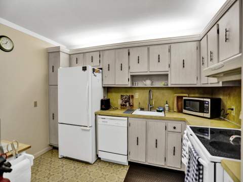 100 Bayview Drive 1125, Sunny Isles Beach FL - photo 16 of 31