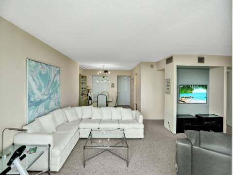 100 Bayview Drive 1125, Sunny Isles Beach FL - photo 18 of 31