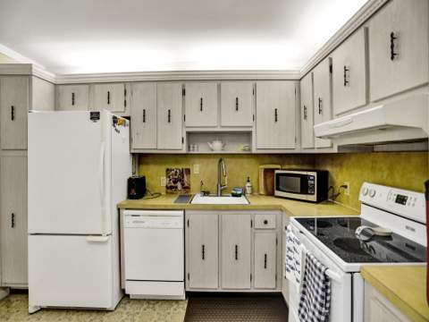 100 Bayview Drive 1125, Sunny Isles Beach FL - photo 23 of 31