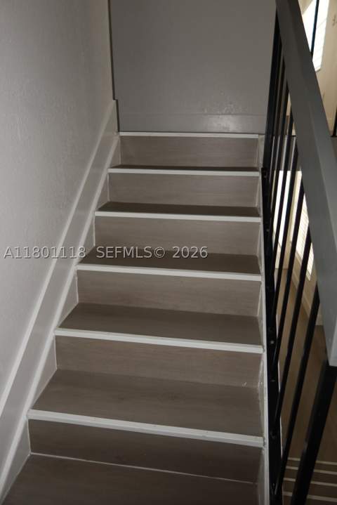 8098 NW 99th Ter, Hialeah Gardens FL - photo 20 of 37