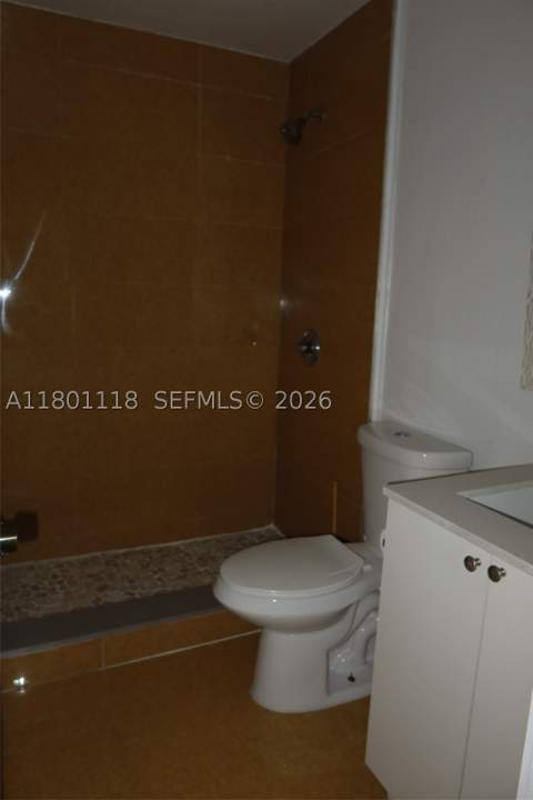 8098 NW 99th Ter, Hialeah Gardens FL - photo 22 of 37