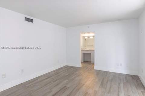 6061 Collins Ave 7D, Miami Beach FL - photo 17 of 39