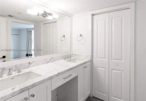 6061 Collins Ave 7D, Miami Beach FL - photo 22 of 39