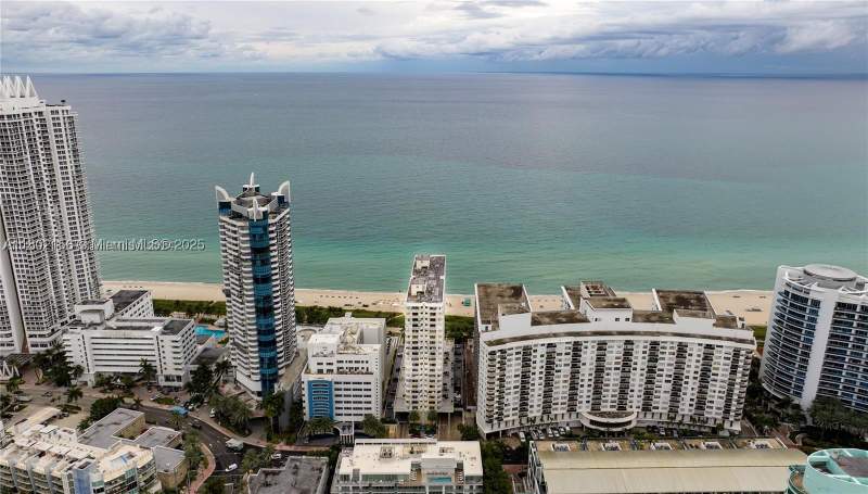 2 bedroom Condominium at 6061 Collins Ave 7D, Le Trianon Condo, Miami Beach — photo 3