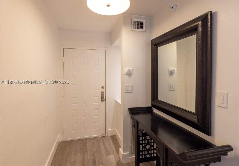 2 bedroom Condominium at 6061 Collins Ave 7D, Le Trianon Condo, Miami Beach — photo 4