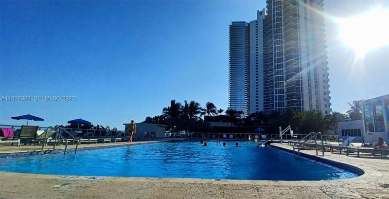 0 bedroom Condominium at 19201 Collins Ave 1105, The Aventura Beach Club C, Sunny Isles Beach — photo 3