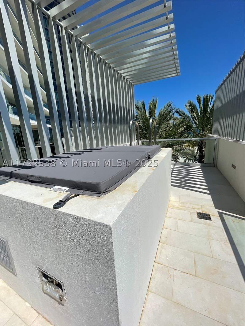 0 bedroom Condominium at 18501 Collins Avenue Cabana 27, Turnberry Ocean Club, Sunny Isles Beach — photo 3