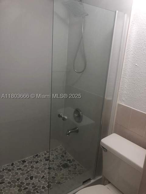 250 180th Dr 108, Sunny Isles Beach FL - photo 10 of 16