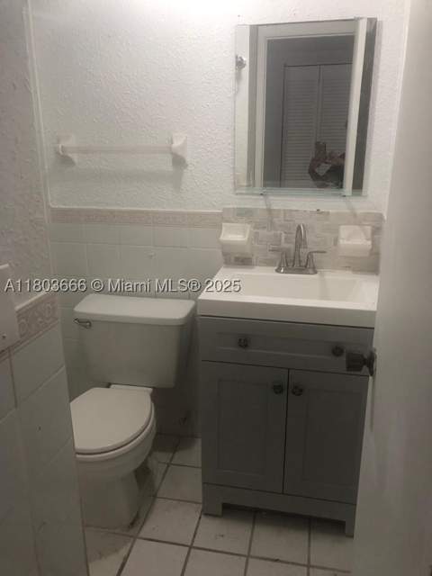250 180th Dr 108, Sunny Isles Beach FL - photo 15 of 16