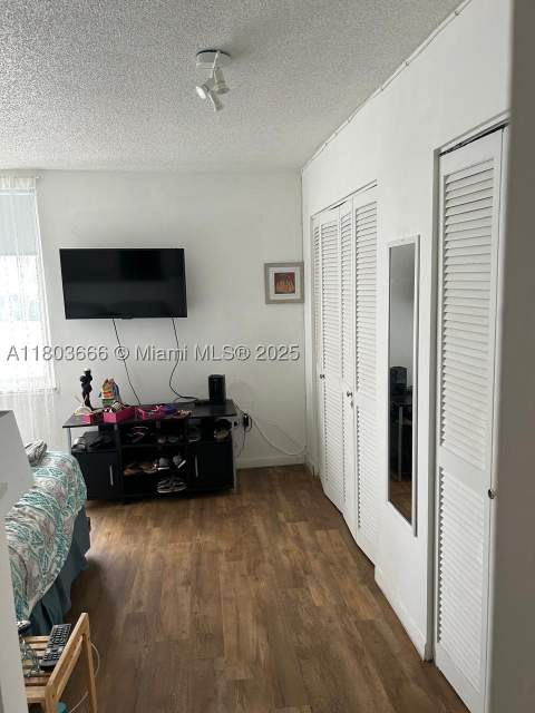 250 180th Dr 108, Sunny Isles Beach FL - photo 9 of 16