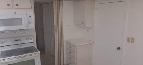 251 174th St 1711, Sunny Isles Beach FL - photo 14 of 35