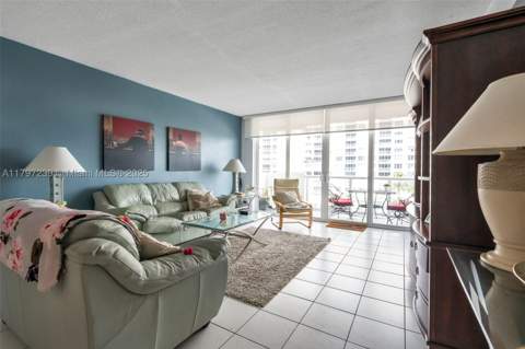 5601 Collins Ave 615, Miami Beach FL - photo 10 of 38