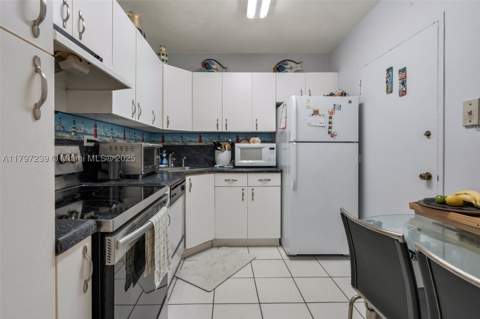 5601 Collins Ave 615, Miami Beach FL - photo 13 of 38