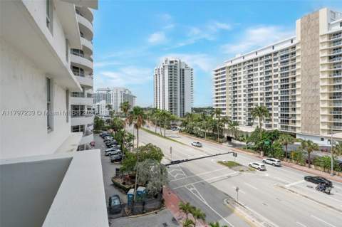5601 Collins Ave 615, Miami Beach FL - photo 6 of 38