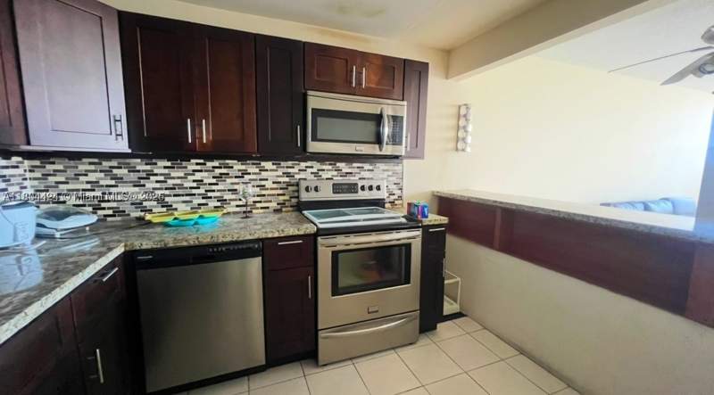 1 bedroom Condominium at 2025 NE 164th St 506, Crestview Towers Condo, North Miami Beach — photo 2