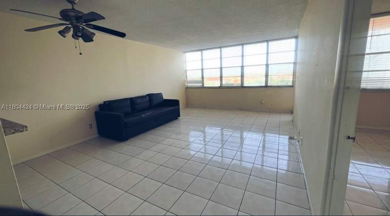 1 bedroom Condominium at 2025 NE 164th St 506, Crestview Towers Condo, North Miami Beach — photo 3