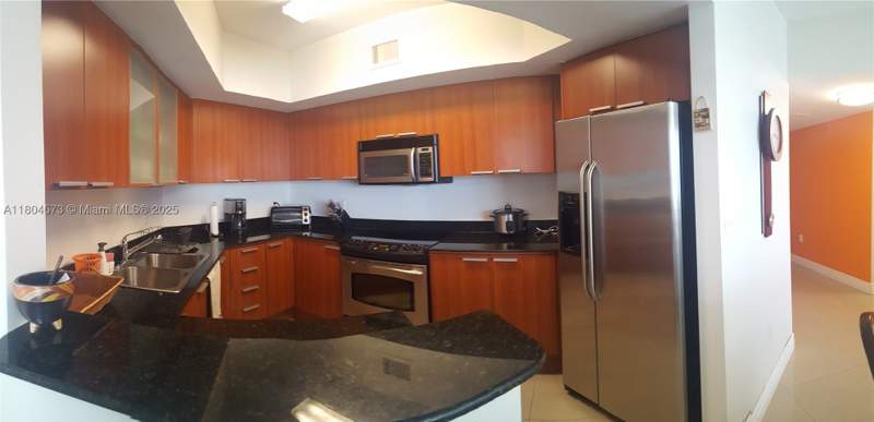 2 bedroom Condominium at 16699 Collins Ave 3601, La Perla Condo, Sunny Isles Beach — photo 5