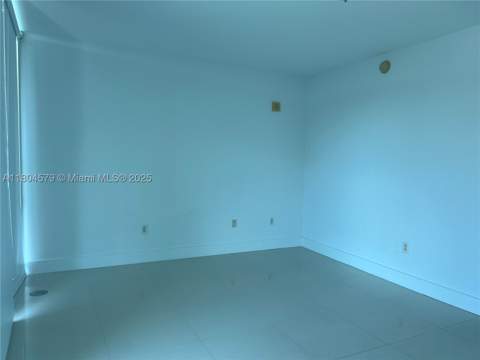 2950 NE 188th St 444, Aventura FL - photo 11 of 31