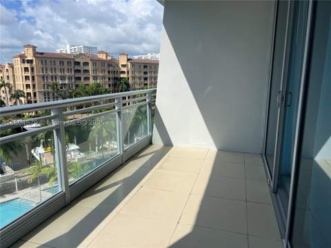 2950 NE 188th St 444, Aventura FL - photo 20 of 31
