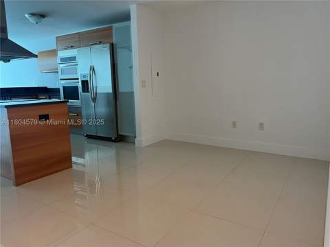 2950 NE 188th St 444, Aventura FL - photo 7 of 31