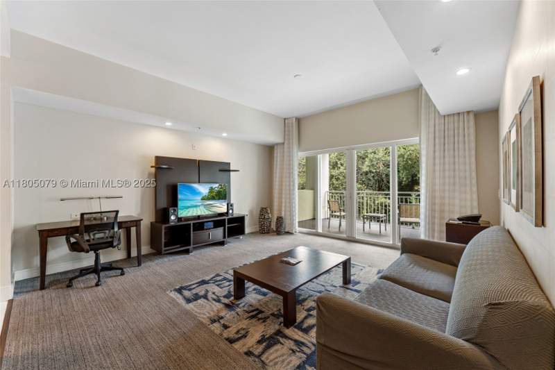3 bedroom Condominium at 5300 NW 87th Ave 1513, The Blue A Resort Hotel C, Doral — photo 3