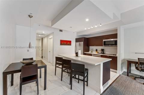 5300 NW 87th Ave 1513, Doral FL - photo 7 of 34