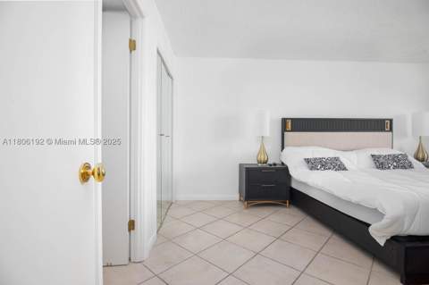 5555 Collins Ave 14U, Miami Beach FL - photo 8 of 40