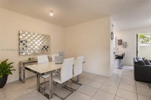 10966 W 33rd Way, Hialeah FL - photo 13 of 35