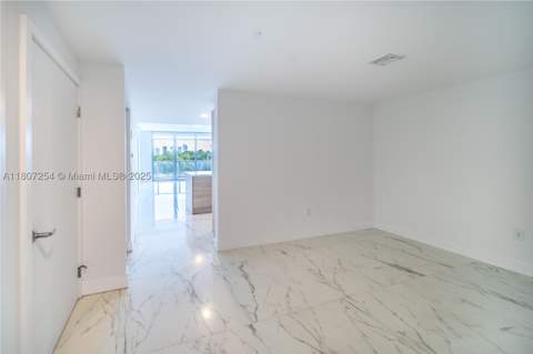 16385 Biscayne Blvd 417, North Miami Beach FL - photo 12 of 37