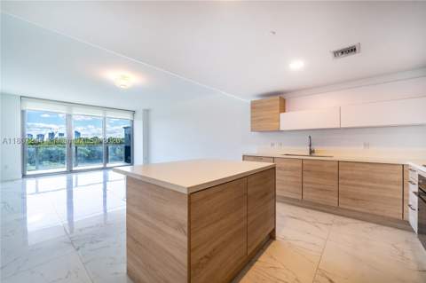 16385 Biscayne Blvd 417, North Miami Beach FL - photo 14 of 37