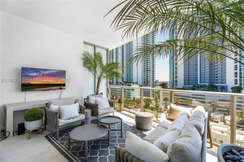 851 NE 1st Ave 1409, Miami FL - photo 10 of 45