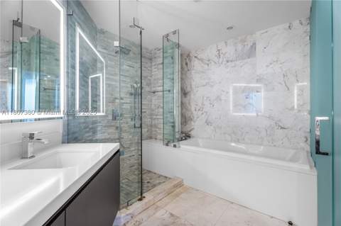 851 NE 1st Ave 1409, Miami FL - photo 12 of 45