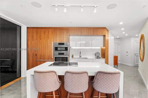 851 NE 1st Ave 1409, Miami FL - photo 6 of 45