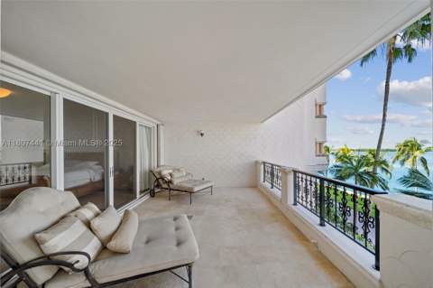 5235 Fisher Island Dr 5235, Miami Beach FL - photo 16 of 68