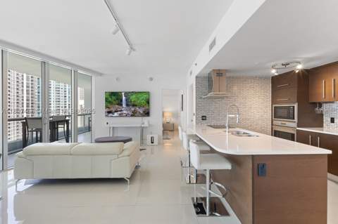 495 Brickell Ave 2304, Miami FL - photo 16 of 33