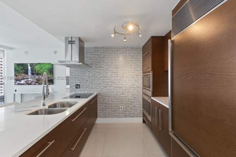 495 Brickell Ave 2304, Miami FL - photo 17 of 33